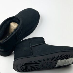 UGG Ultra Mini Boots in Black